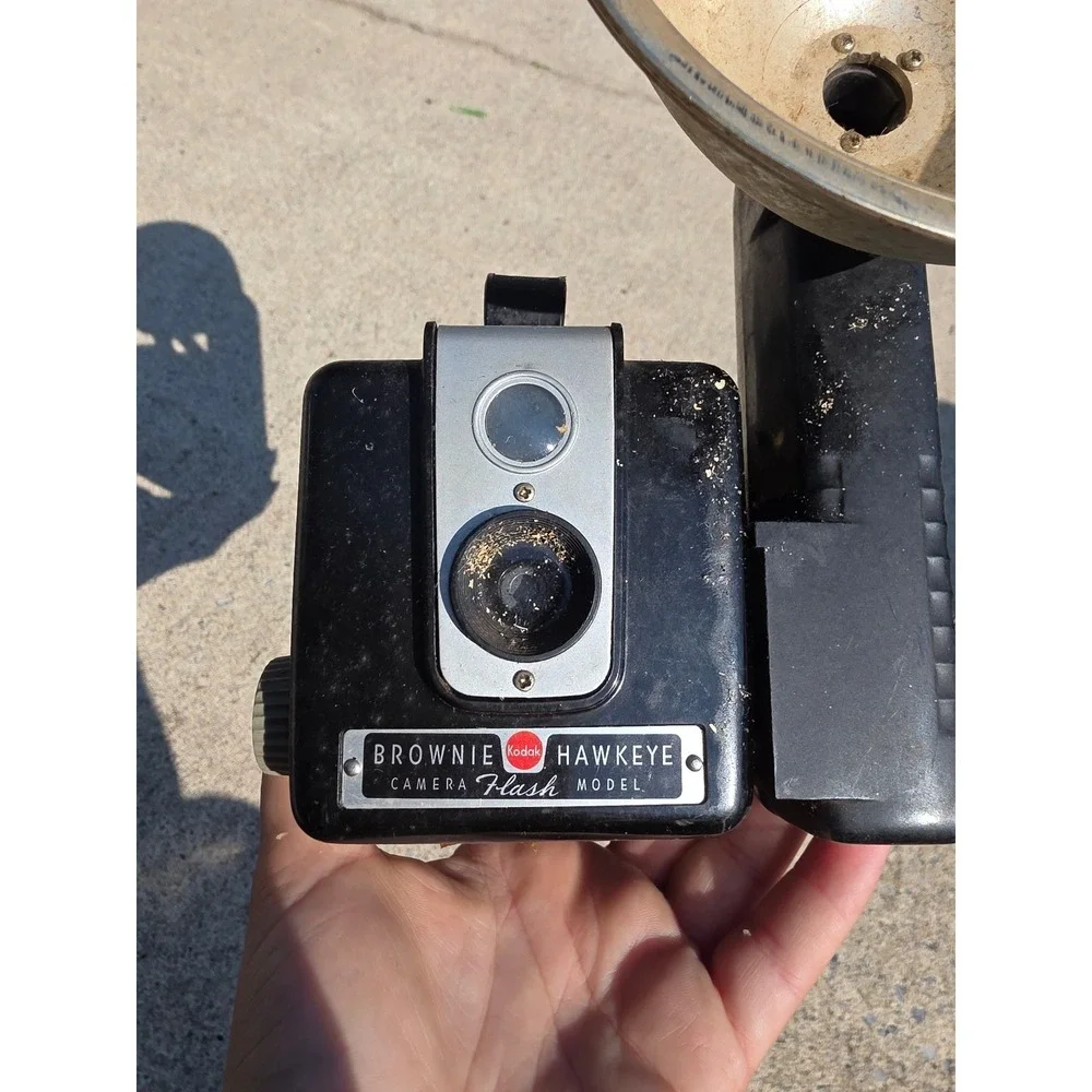 Vintage Kodak Brownie Hawkeye Flash Model Camera with Kodalite Flashholder‎